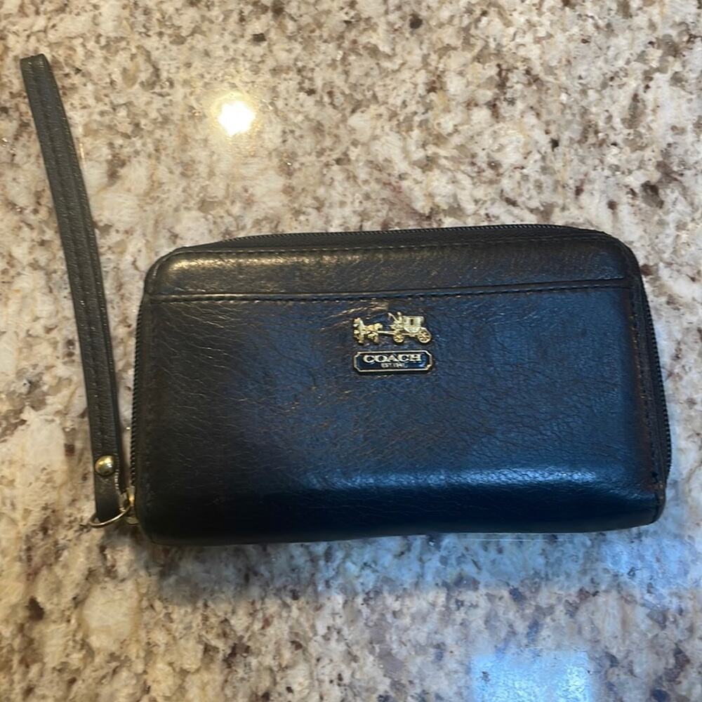 Coach black leather vibrant purple satin lined wristlet card holder euc